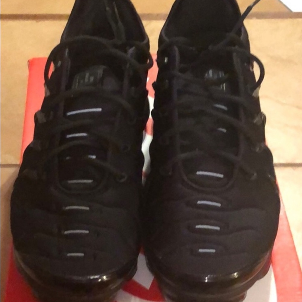 Nike vapormax triple black